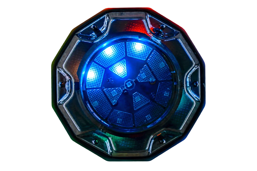 De blauw verlichte Galaxy-team-base